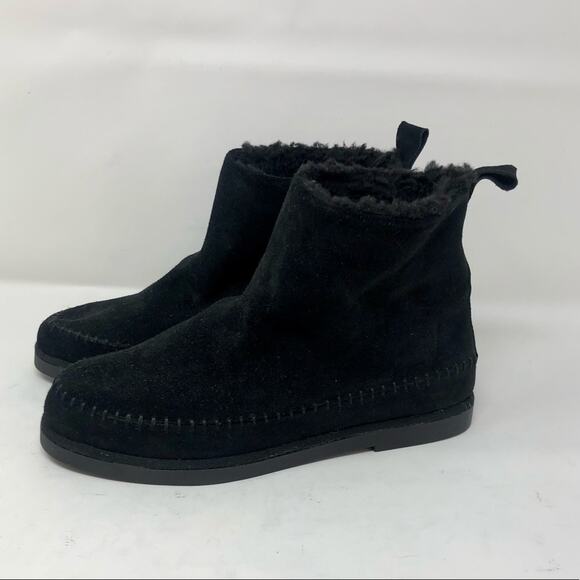 NWOT Steve Madden Tommy Black Suede Ankle Booties - Picture 5 of 9